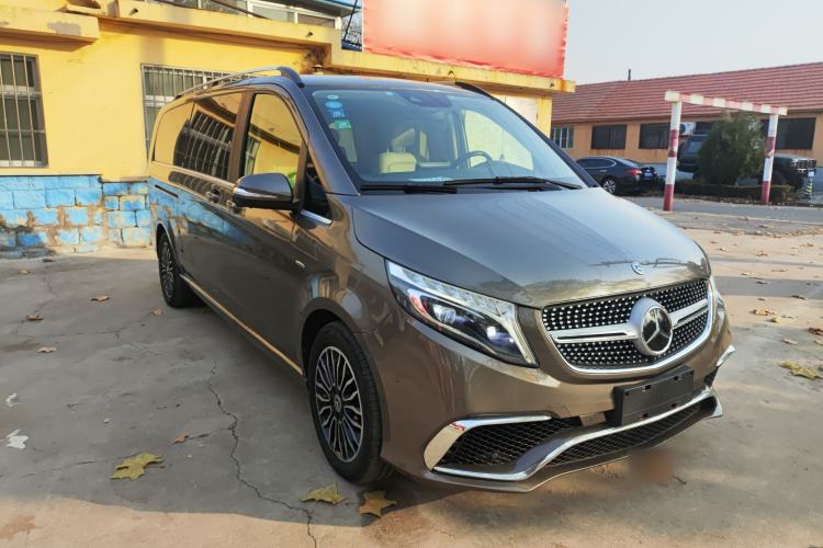 Used Mercedes-Benz V-Class 2017 V 260 L Prestige Extended Edition Exterior 1
