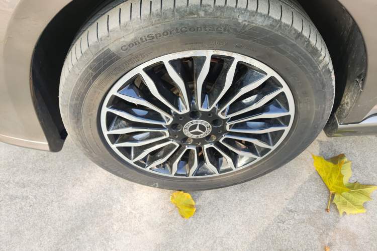 Used Mercedes-Benz V-Class 2017 V 260 L Prestige Extended Edition Exterior 3