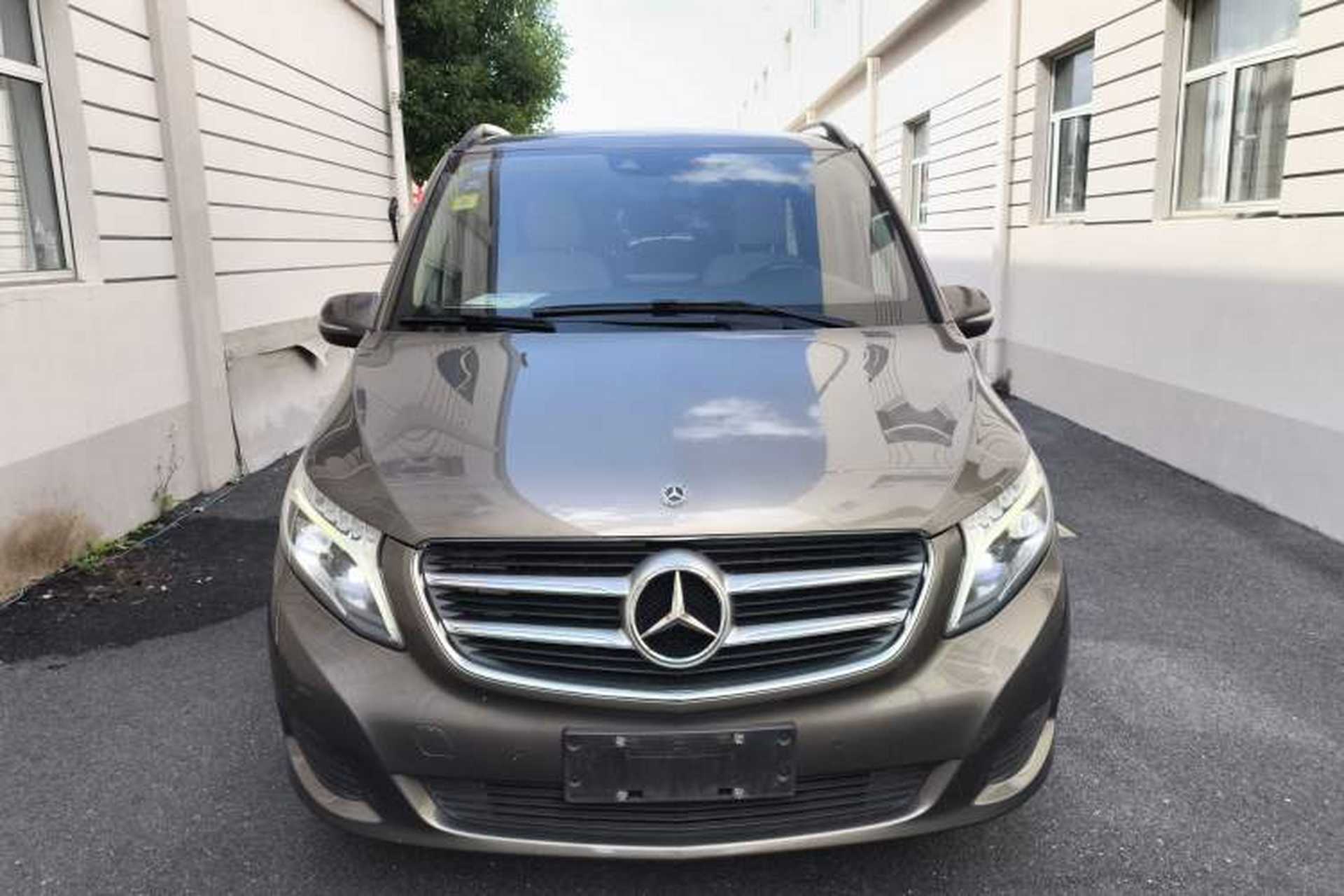Used Mercedes-Benz V-Class 2017 V 260 Avantgarde Edition Front