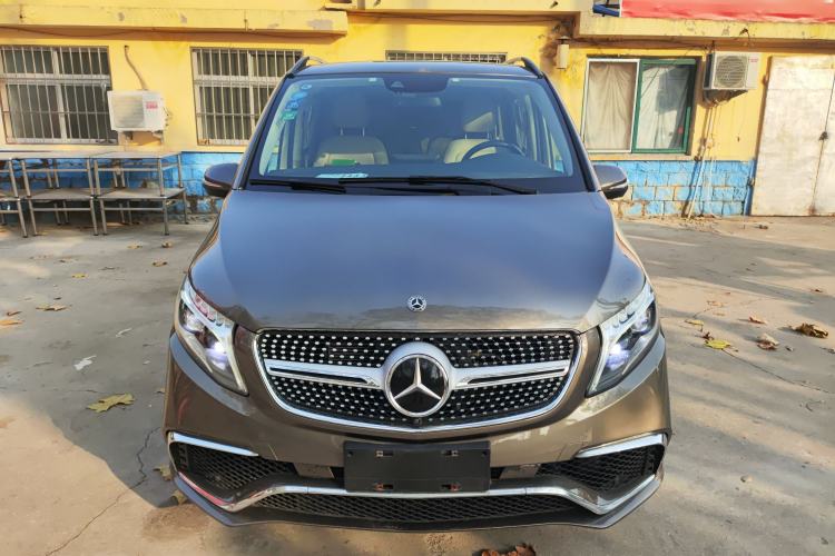 Used Mercedes-Benz V-Class 2017 V 260 L Prestige Extended Edition Front