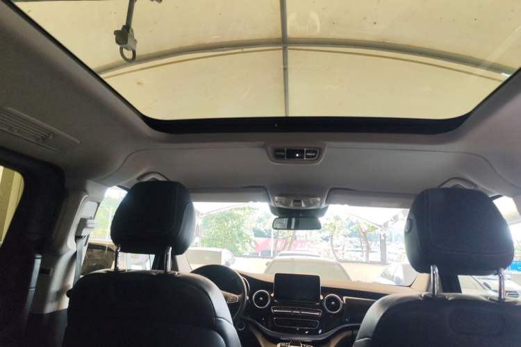 Used Mercedes-Benz V-Class 2017 V 260 Prestige Edition Headliner