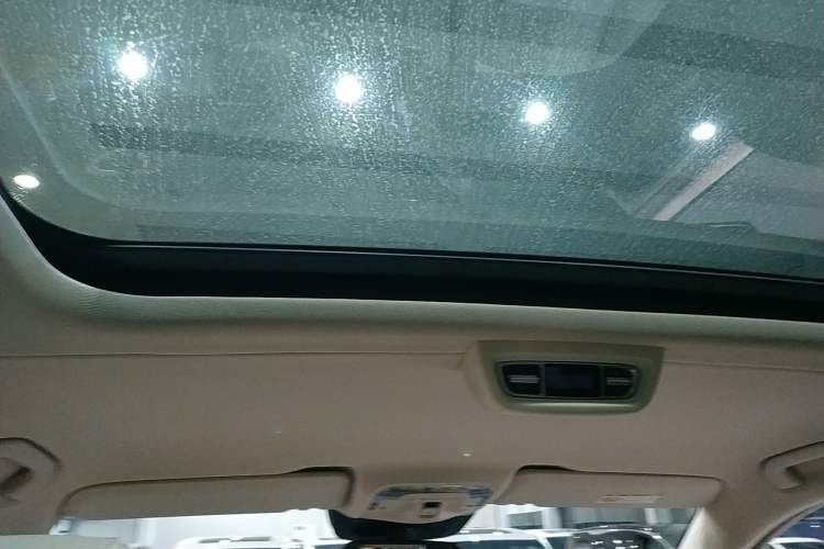 Used Mercedes-Benz V-Class 2017 V 260 Prestige Edition Headliner