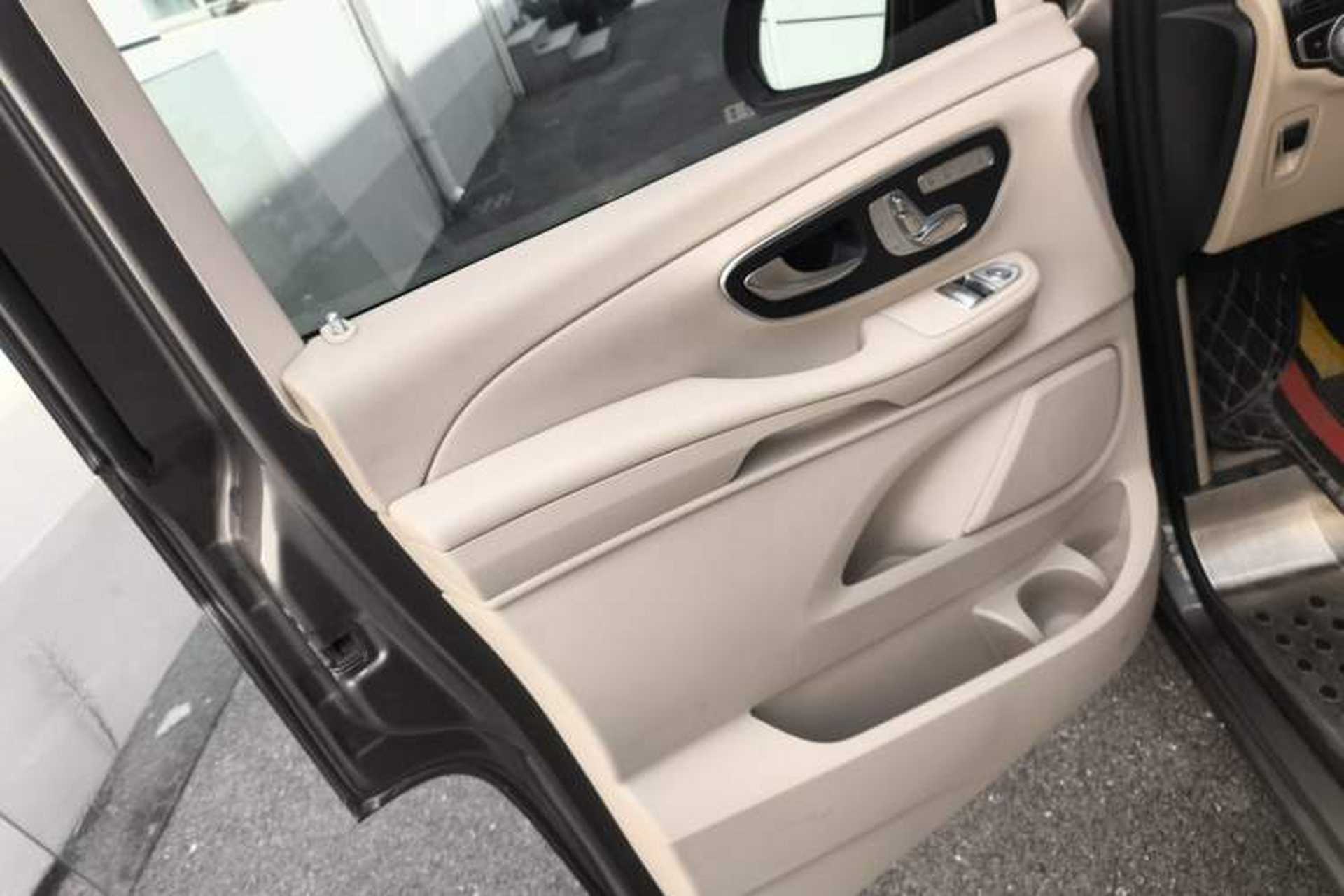 Used Mercedes-Benz V-Class 2017 V 260 Avantgarde Edition Left Front Door Interior