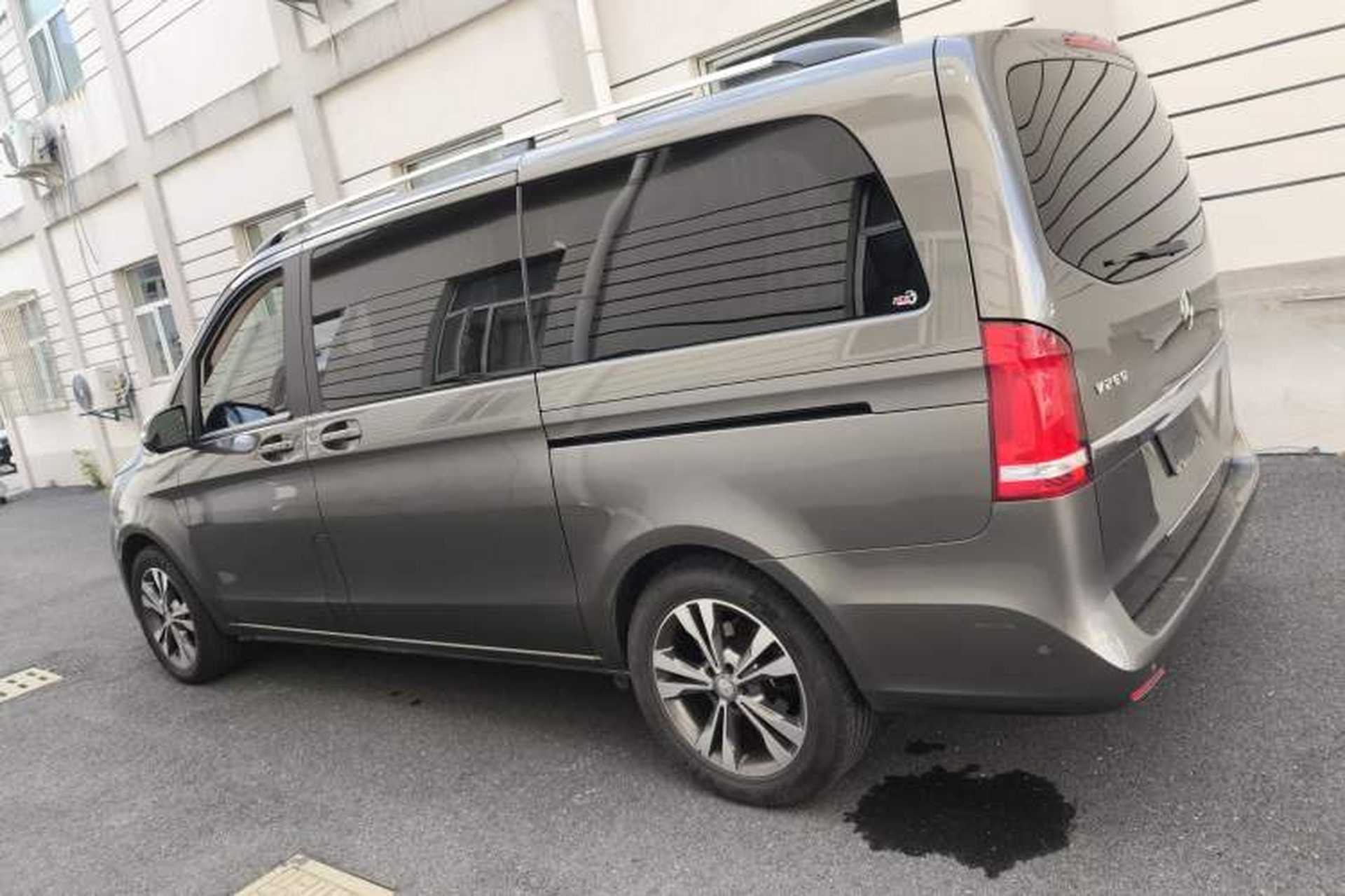 Used Mercedes-Benz V-Class 2017 V 260 Avantgarde Edition Left Side