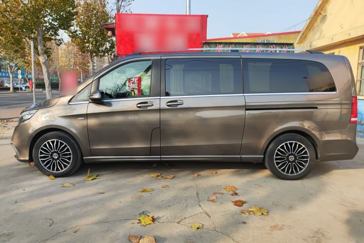 Used Mercedes-Benz V-Class 2017 V 260 L Prestige Extended Edition Left Side