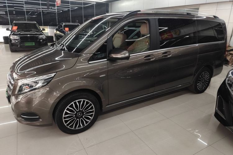 Used Mercedes-Benz V-Class 2017 V 260 Prestige Edition Left Side