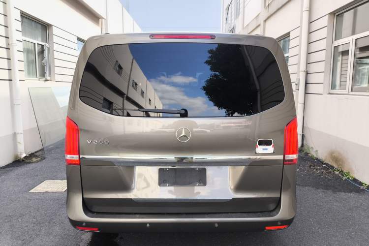 Used Mercedes-Benz V-Class 2017 V 260 Avantgarde Edition Rear