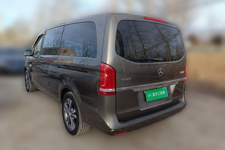 Used Mercedes-Benz V-Class 2017 V 260 Avantgarde Edition Rear Left 45 Deg