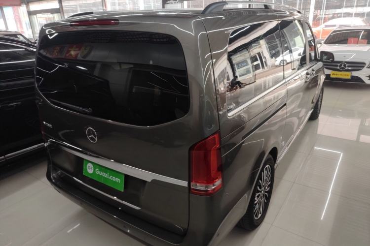 Used Mercedes-Benz V-Class 2017 V 260 Prestige Edition Rear Right 45 Deg