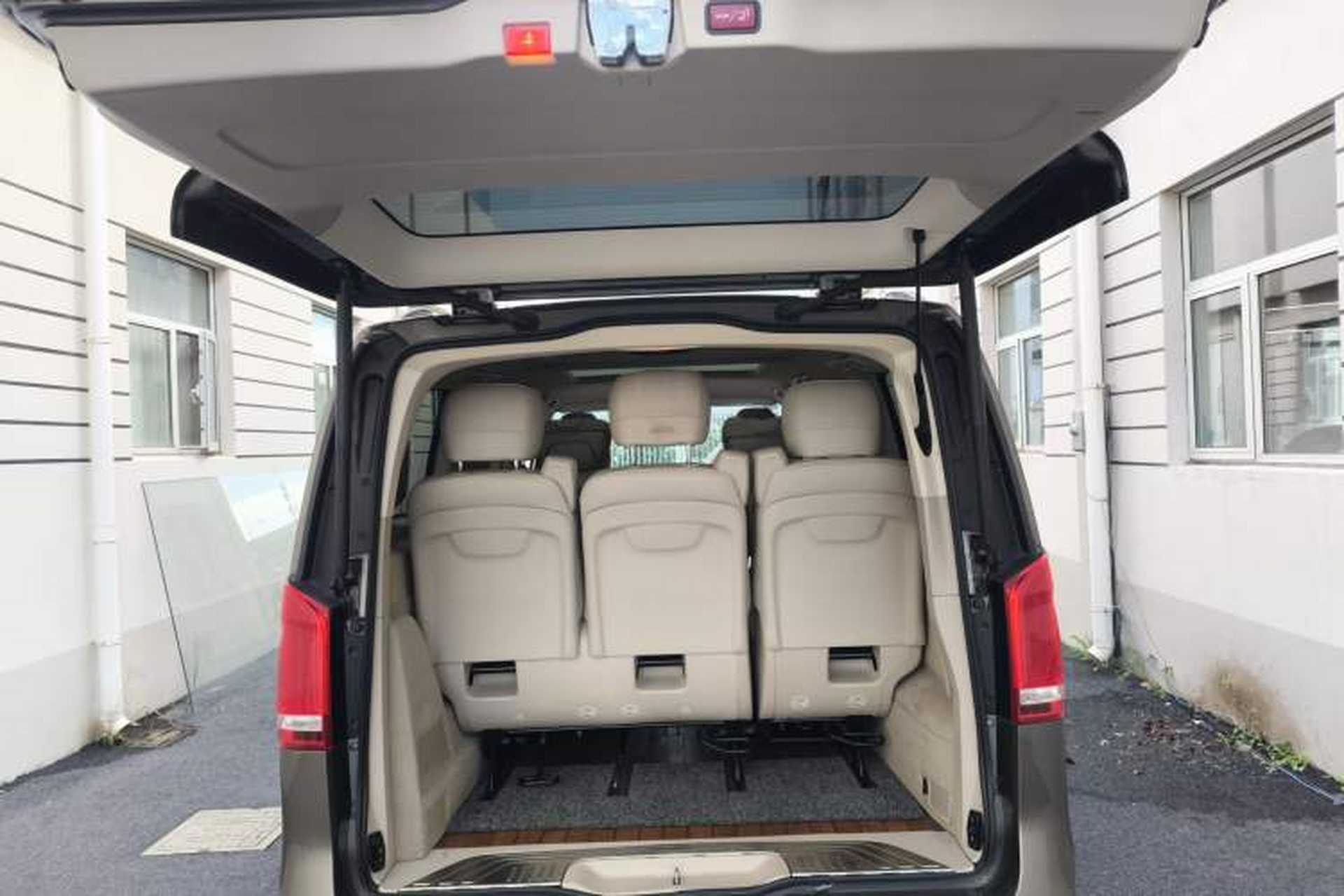 Used Mercedes-Benz V-Class 2017 V 260 Avantgarde Edition Trunk