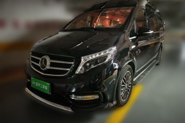 Used Mercedes-Benz V-Class 2.0T automatic, seven seats, Ka Sheng brand