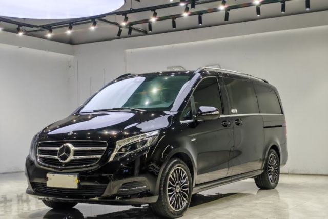 Używany Mercedes-Benz V-Class 2018 V 260 Prestige Edition China VI