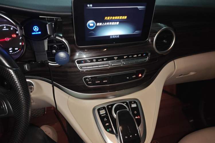 Used Mercedes-Benz V-Class 2018 V 260 Avantgarde Edition China V Audio And AC Panel