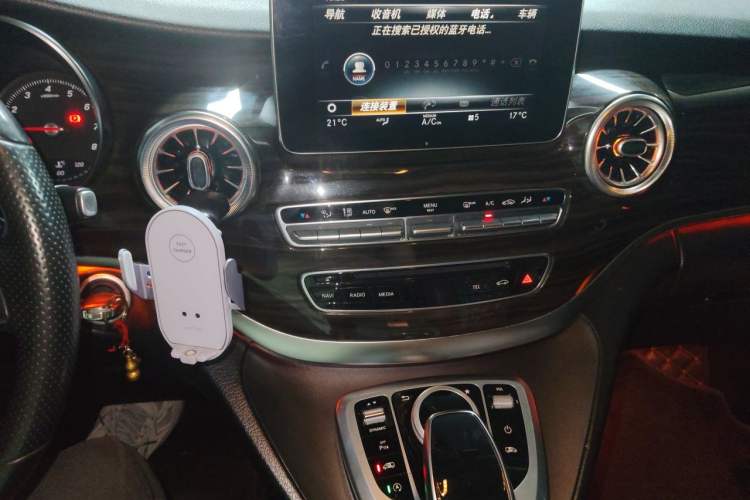 Used Mercedes-Benz V-Class 2018 V 260 Avantgarde Edition China VI Audio And AC Panel