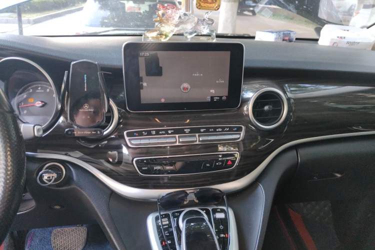 Used Mercedes-Benz V-Class 2018 V 260 Avantgarde Edition China V Audio And AC Panel