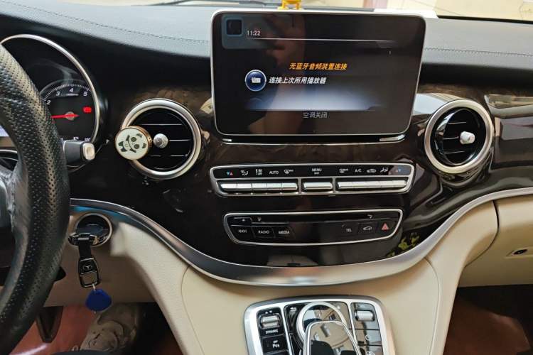 Used Mercedes-Benz V-Class 2018 V 260 L Prestige Extended Version China V Audio And AC Panel