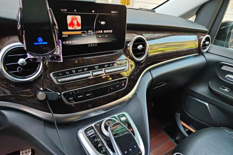 Used Mercedes-Benz V-Class 2018 V 260 Prestige Edition China V Audio And AC Panel