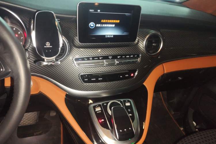 Used Mercedes-Benz V-Class  Audio And AC Panel