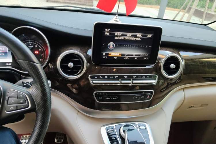 Used Mercedes-Benz V-Class 2018 V 260 L Prestige Extended Version China V Audio And AC Panel