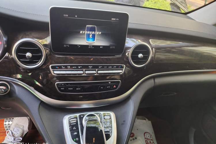 Used Mercedes-Benz V-Class 2018 V 260 L Prestige Extended Version China V Audio And AC Panel