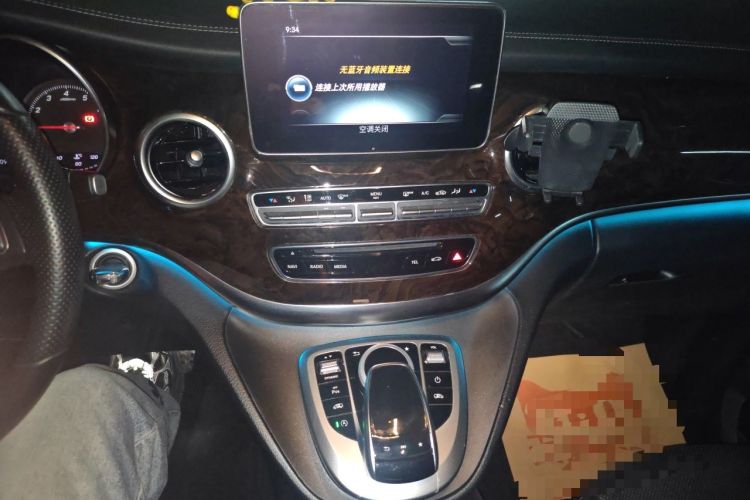 Used Mercedes-Benz V-Class 2018 V 260 Prestige Edition China VI Audio And AC Panel