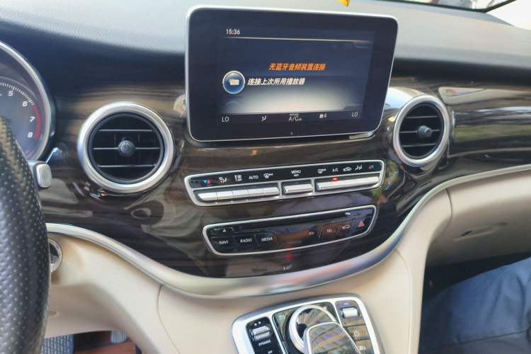 Used Mercedes-Benz V-Class 2018 V 260 Avantgarde Edition China V Audio And AC Panel
