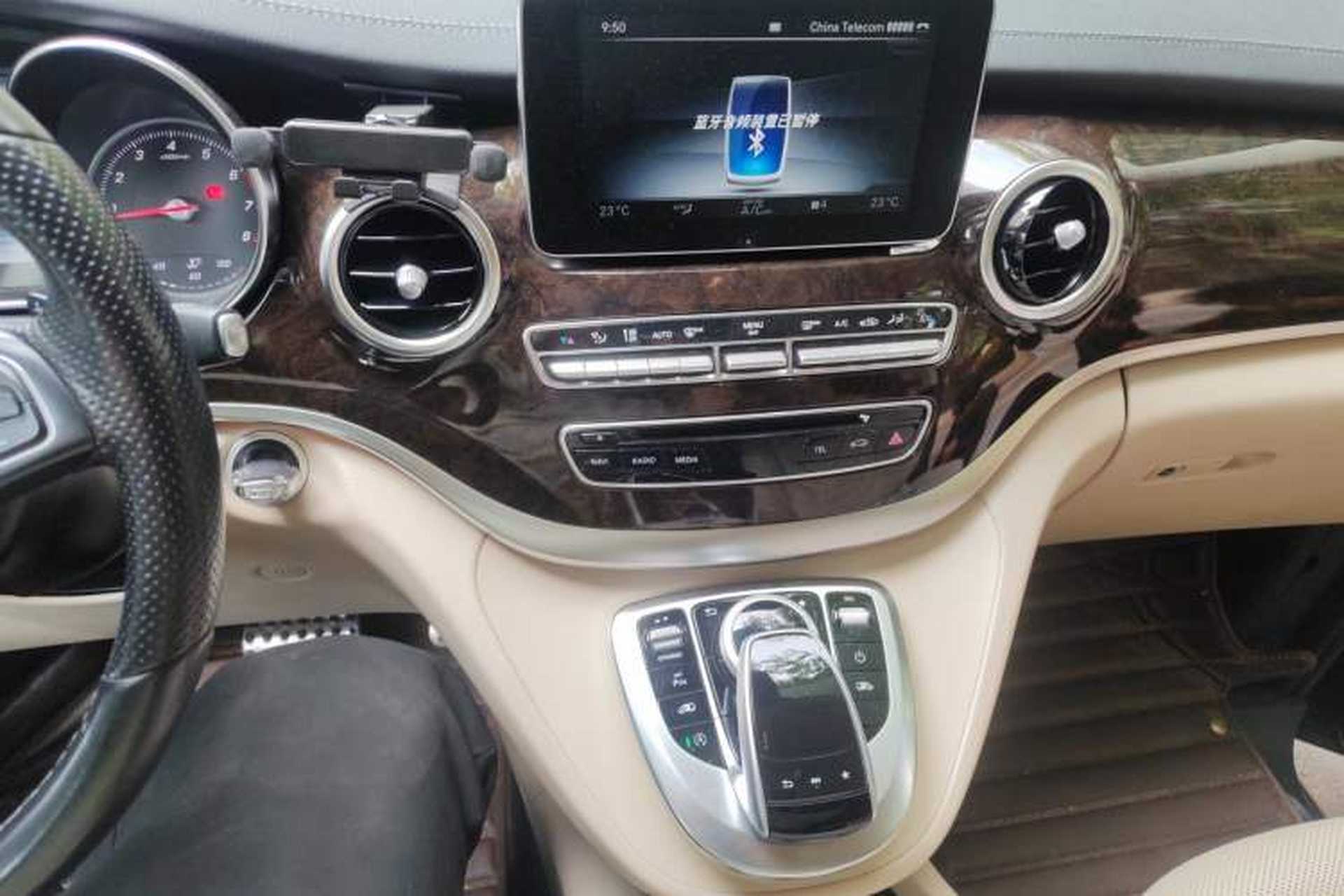 Used Mercedes-Benz V-Class 2018 V 260 L Prestige Extended Version China V Audio And AC Panel