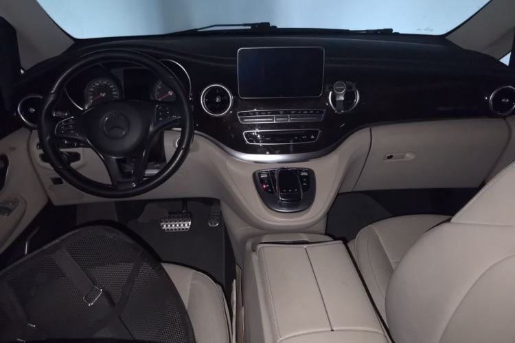 Used Mercedes-Benz V-Class 2018 V 260 Prestige Edition China V Center Console