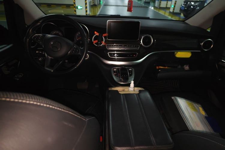 Used Mercedes-Benz V-Class 2018 V 260 Avantgarde Edition China V Center Console