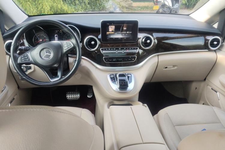 Used Mercedes-Benz V-Class 2018 V 260 L Prestige Extended Version China V Center Console