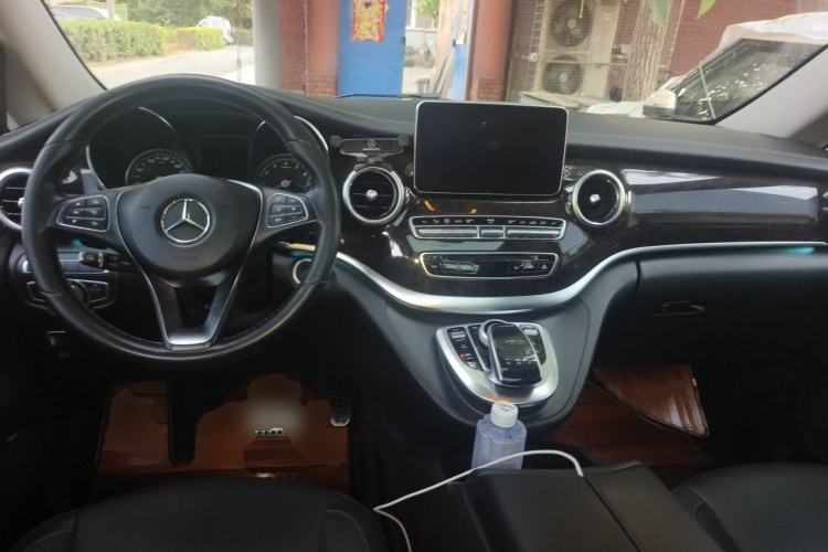 Used Mercedes-Benz V-Class 2018 V 260 Prestige Edition China V Center Console
