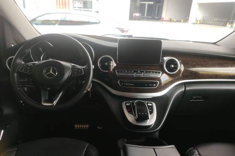 Used Mercedes-Benz V-Class 2018 V 260 Prestige Edition China V Center Console