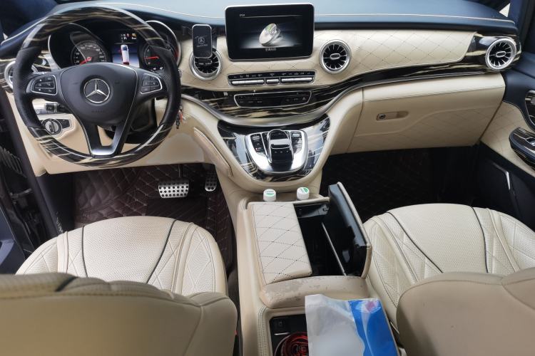 Used Mercedes-Benz V-Class 2018 V 260 L Prestige Extended Version China V Center Console