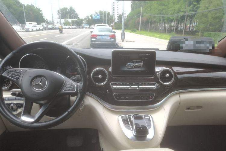 Used Mercedes-Benz V-Class 2018 V 260 L Prestige Extended Version China V Center Console