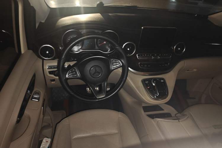 Used Mercedes-Benz V-Class 2018 V 260 Prestige Edition China V Center Console