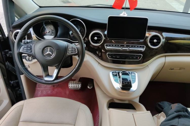 Used Mercedes-Benz V-Class 2018 V 260 L Prestige Extended Version China V Center Console