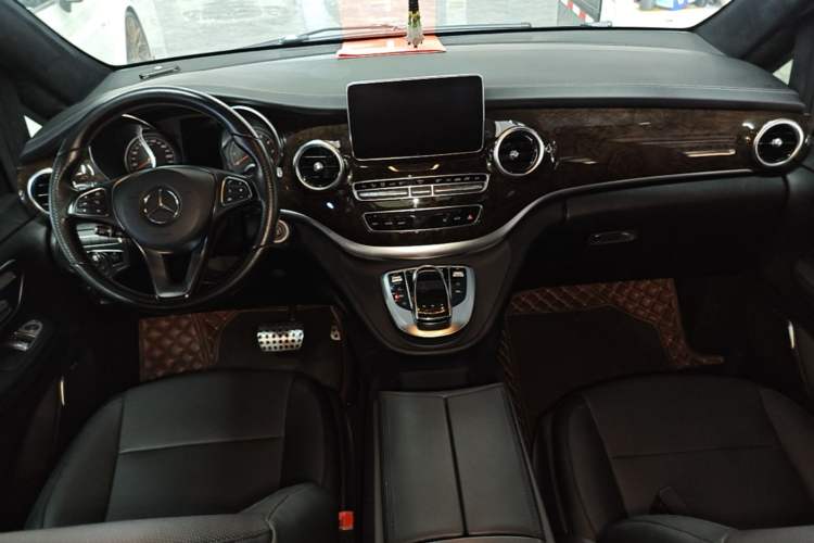 Used Mercedes-Benz V-Class 2018 V 260 Prestige Edition China V Center Console