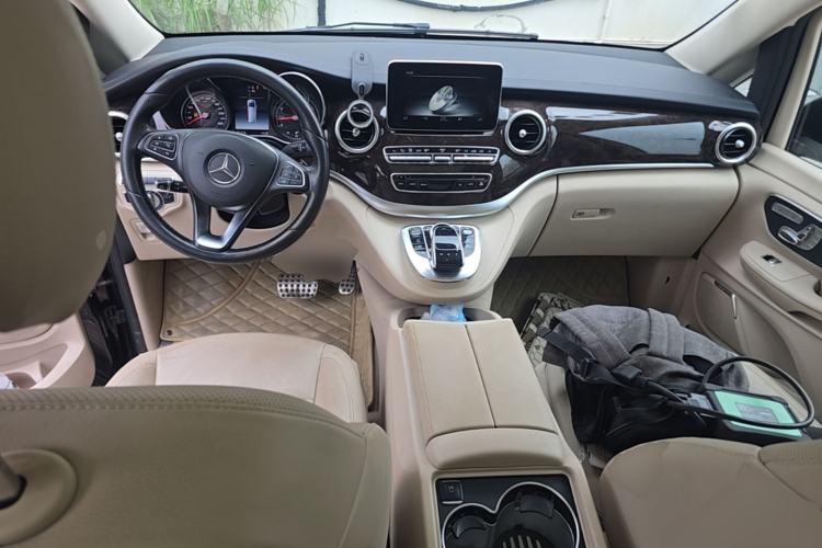 Used Mercedes-Benz V-Class 2018 V 260 L Prestige Extended Version China V Center Console