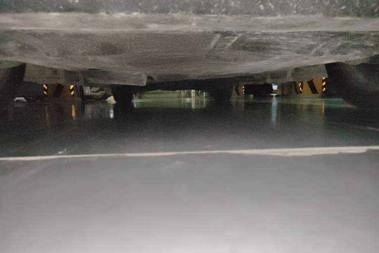 Used Mercedes-Benz V-Class  Chassis Front