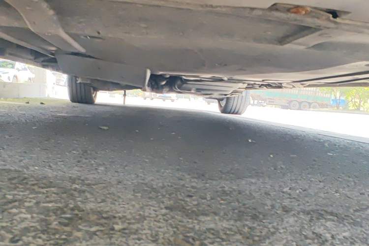 Used Mercedes-Benz V-Class 2018 V 260 Avantgarde Edition China VI Chassis Front