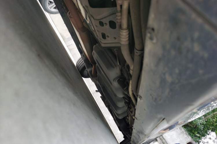 Used Mercedes-Benz V-Class  Chassis Front Left