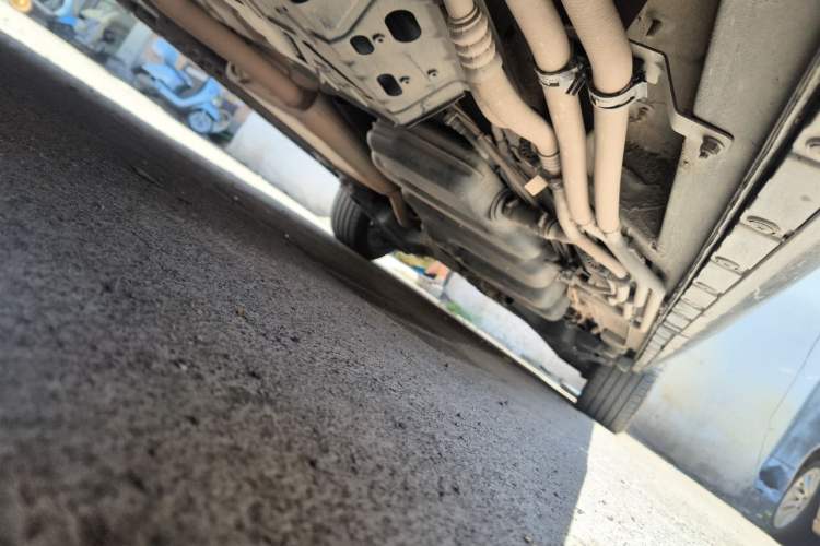 Used Mercedes-Benz V-Class  Chassis Front Left