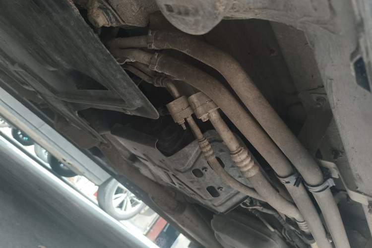 Used Mercedes-Benz V-Class 2018 V 260 Avantgarde Edition China VI Chassis Front Left
