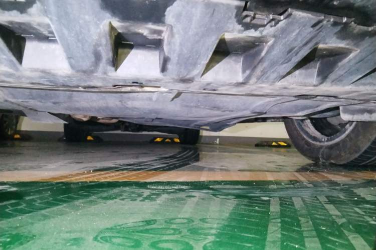 Used Mercedes-Benz V-Class  Chassis Front