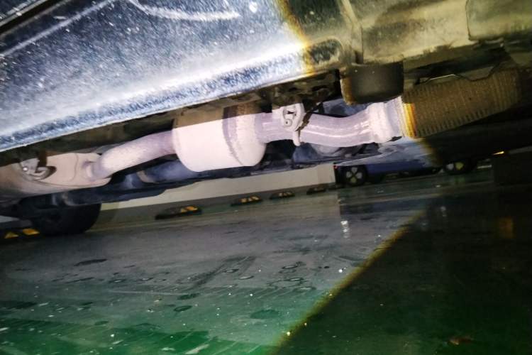 Used Mercedes-Benz V-Class  Chassis Front Right