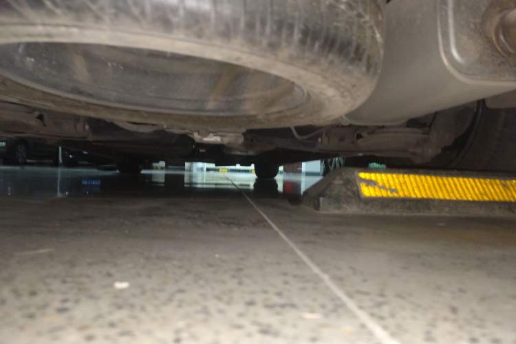Used Mercedes-Benz V-Class  Chassis Rear