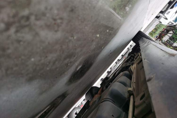 Used Mercedes-Benz V-Class  Chassis Rear Left