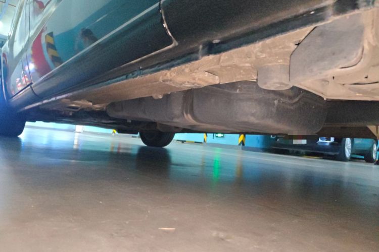 Used Mercedes-Benz V-Class 2018 V250 2.0T Middle East Version Chassis Rear Left