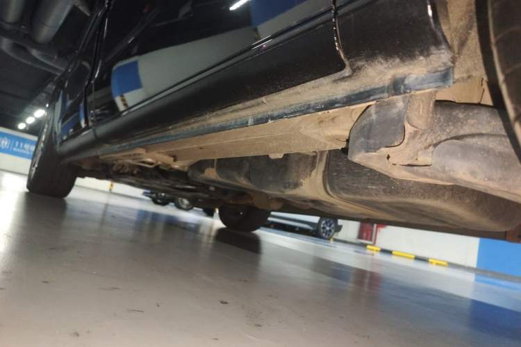 Used Mercedes-Benz V-Class 2018 V 260 Avantgarde Edition China VI Chassis Rear Left