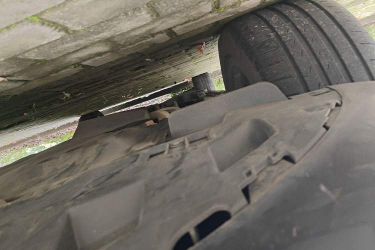 Used Mercedes-Benz V-Class 2018 V 260 L Prestige Extended Version China VI Chassis Rear Left